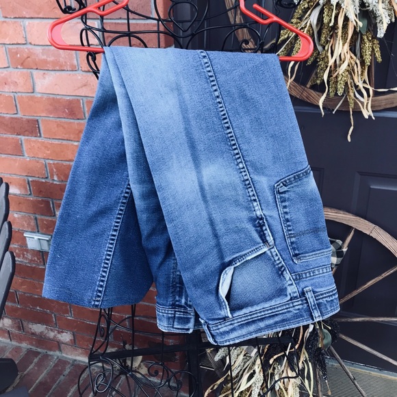 Wrangler Other - Wrangler Mens Vintage Fades Blue Jeans 38”